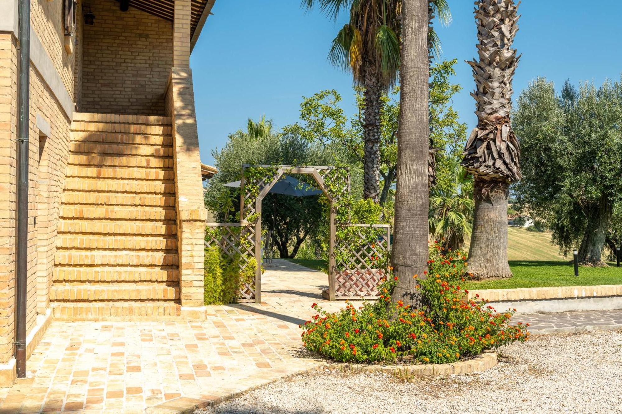 Villa Iulia - Vibra Controguerra Exterior foto