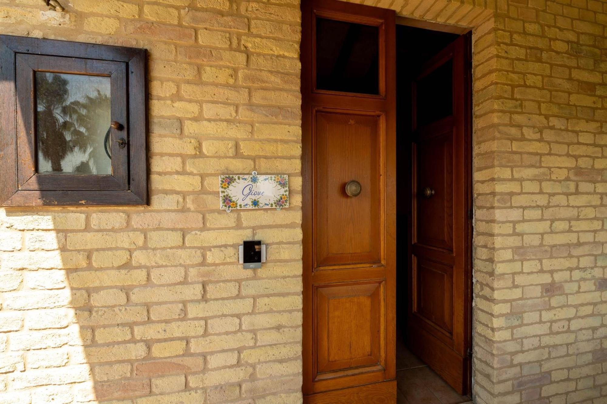 Villa Iulia - Vibra Controguerra Exterior foto
